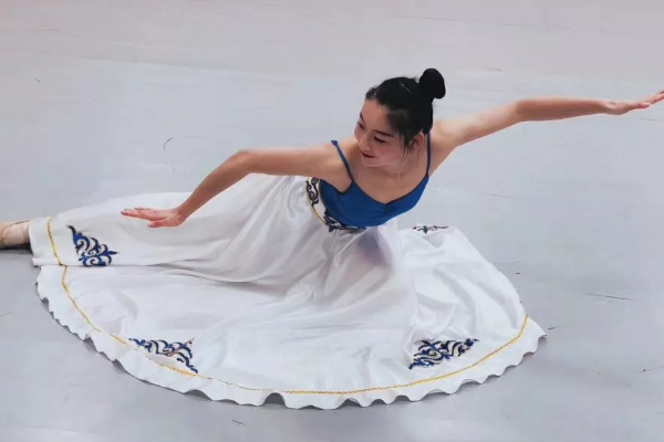 四川现代艺术学校 四川现代艺术学校