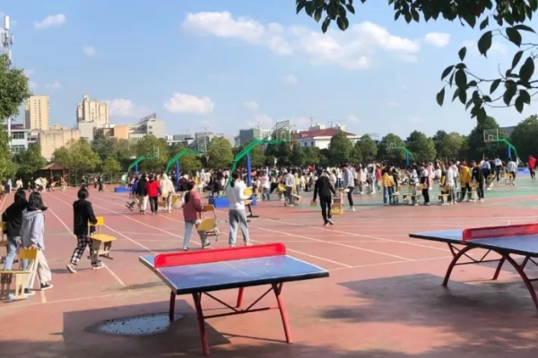 四川理工技师学院管理严格吗