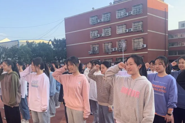 四川轻工工程学校收费怎么样 可以升学吗