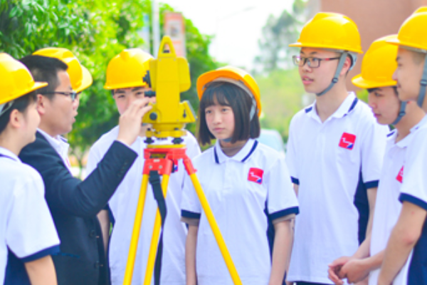 成都五月花高级技工学校 成都五月花高级技工学校