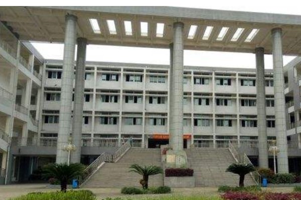 四川矿产机电技师学院 四川矿产机电技师学院