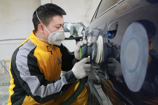 怎么选择中专学校_四川万通汽修学校怎么样
