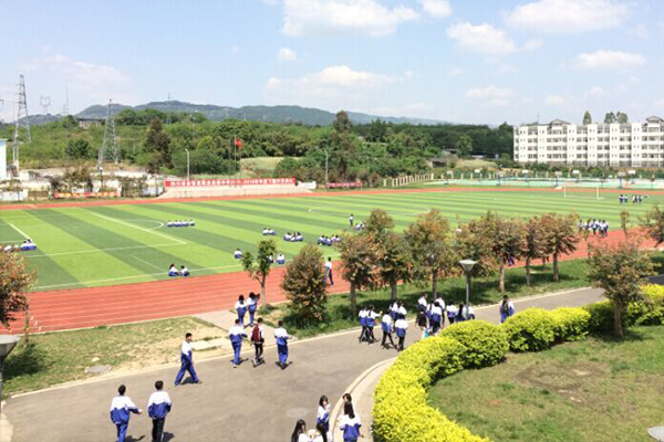 金堂县职业高级中学实训设备怎么样
