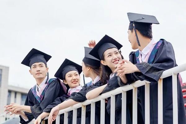 市场营销专业哪个学校好