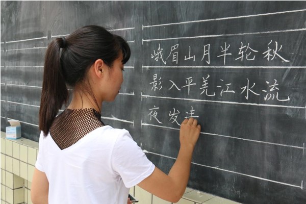 崇庆中学中考录取分数线 崇庆中学中考录取分数线