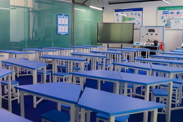 成都郫县兴科城市交通技工学校 成都郫县兴科城市交通技工学校