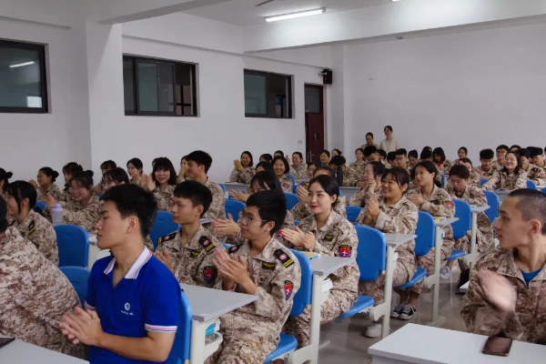 天府新区航空旅游职业学院 天府新区航空旅游职业学院