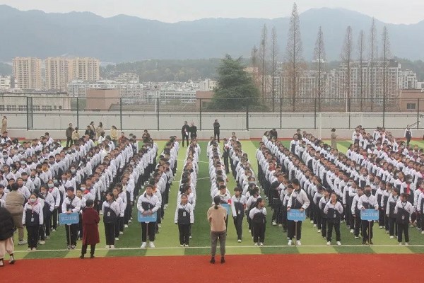 2021成都龙泉二中高考升学率高吗