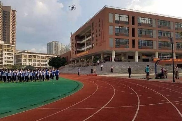 成都万通汽修学校靠谱吗_万通汽修学校招生专业