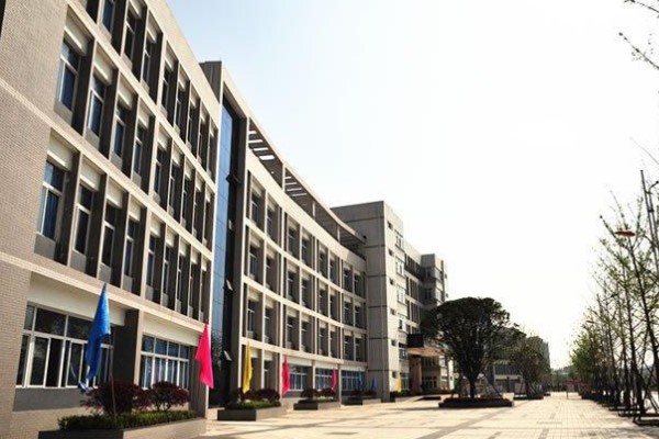 成都华商理工职业学校教学质量好吗