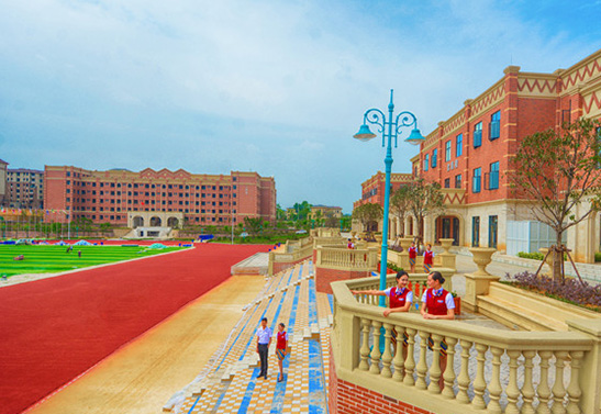 成都棠湖科学技术学校是公办还是民办