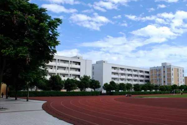 郫都四中学校怎么样 郫都四中学校怎么样