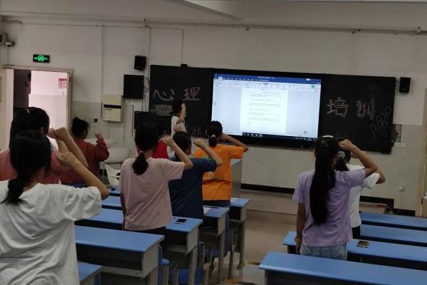 宜宾卫生学校联系方式 宜宾卫校好不好