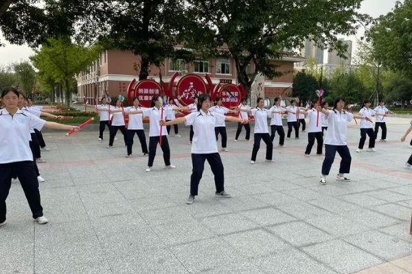 崇庆中学简介 崇庆中学简介