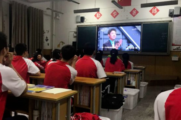 寿安中学安全不 寿安中学安全不