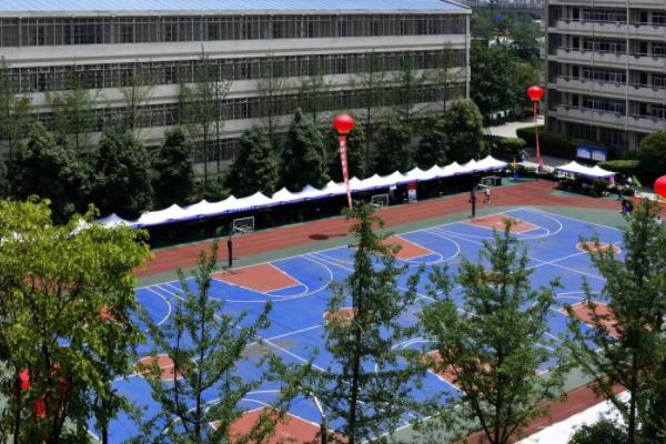 青神中学是重点中学吗 青神中学是重点中学吗