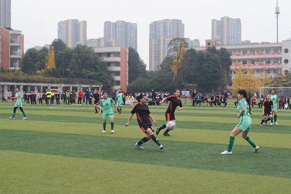 大邑中学好吗 大邑中学举行“平云讲堂”活动