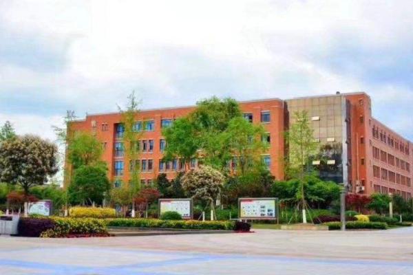 团结五月花技师学院 团结五月花技师学院
