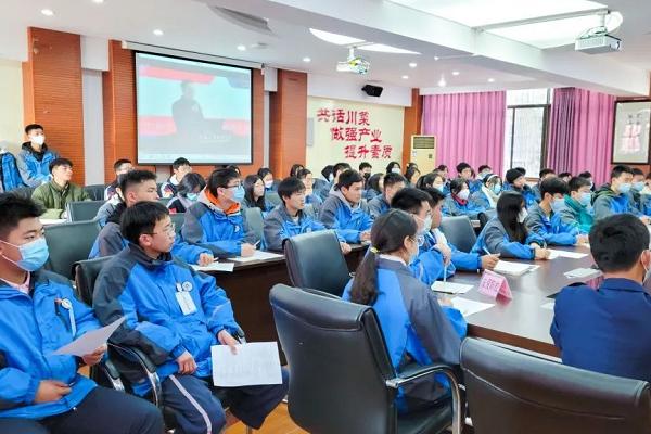 友爱职业技术学校学费多少 友爱职校好吗