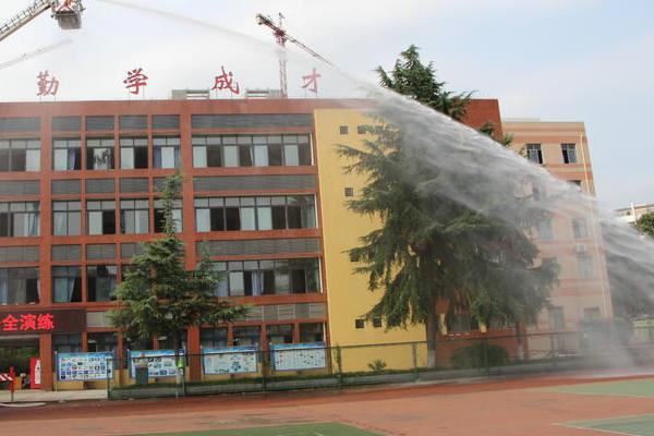 江油一中 江油一中