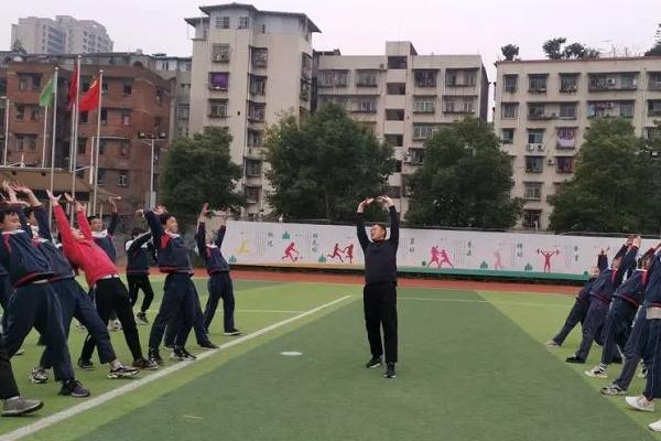 四川城市技师学院老师素质好吗