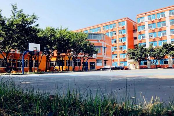 四川现代艺术学校 四川现代艺术学校