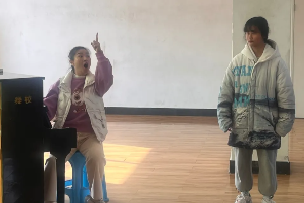 四川现代艺术学校音乐表演专业教学怎么样