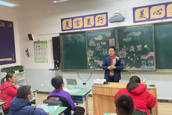都江堰市嘉祥外国语学校收费标准