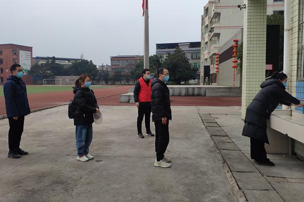 寿安中学开展疫情防控演练 寿安中学开展疫情防控演练