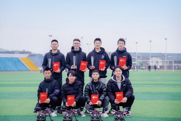 男生学无人机应用技术专业好吗