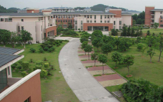 南充石油化工学校
