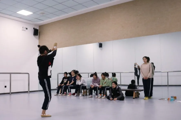 荣县职业技术教育中心