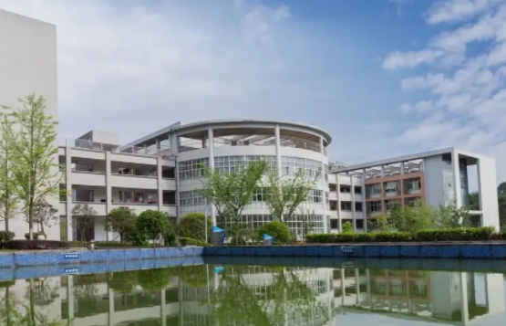 南部县职业技术学校2022年多少分能报考