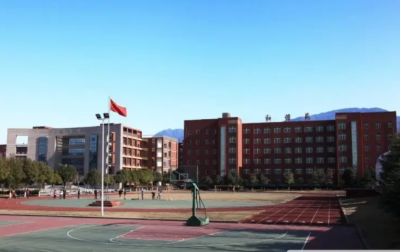 射洪县金龙职业技术学校