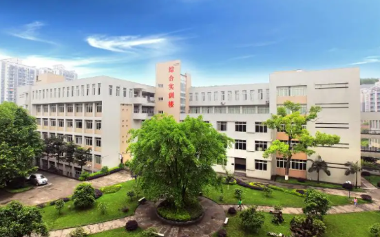 四川泸州天星影视艺术学校