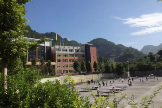 岳池白庙职业中学校2022年招生分数线