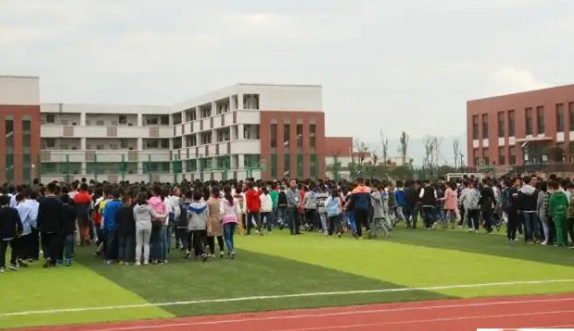 巴中电子技术学校2022年录取分数线