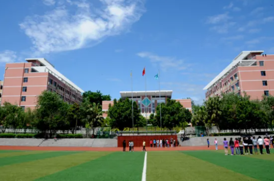 上成都职高女生学什么专业比较好就业