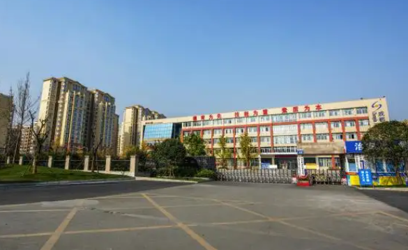 2022年成都石化工业学校招生计划