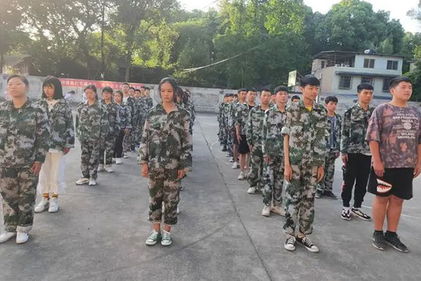 怎么报名乐山市第一职业高级中学_乐山职高招生方式介绍