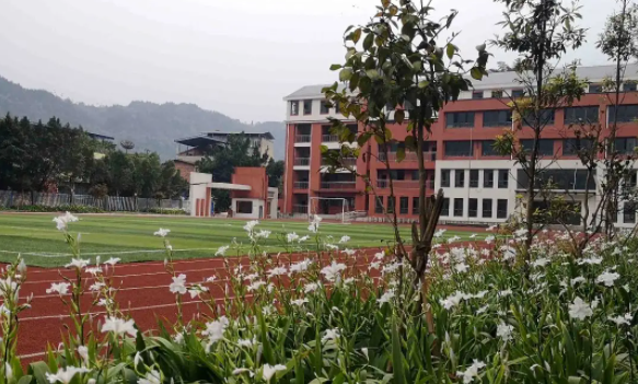 2022年沐川县中等职业学校学费好多钱一年