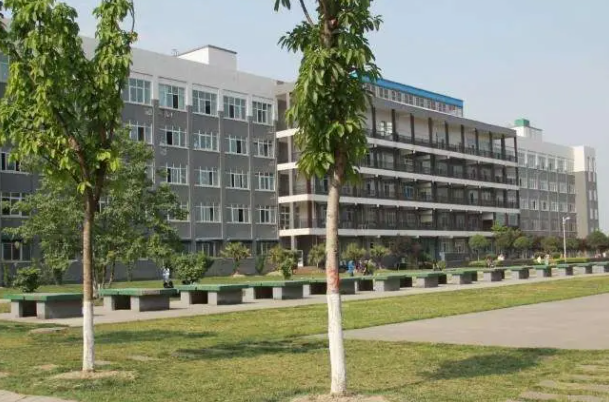成都水电学校2022年招生简章|助学政策