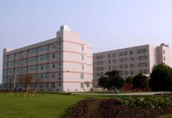 四川矿产机电技师学院 四川矿产机电技师学院