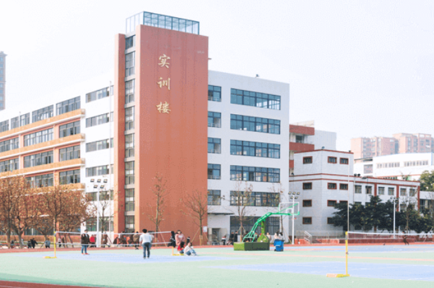 2022年四川成都初中毕业生学什么专业有前途