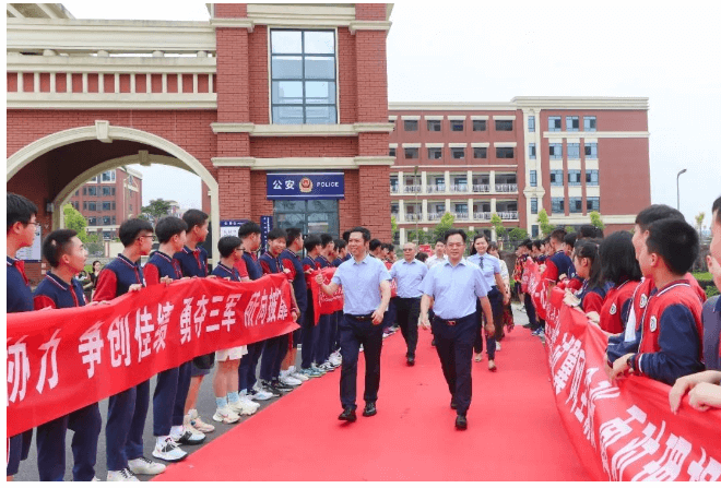 眉山北外附属东坡外国语学校 眉山北外附属东坡外国语学校