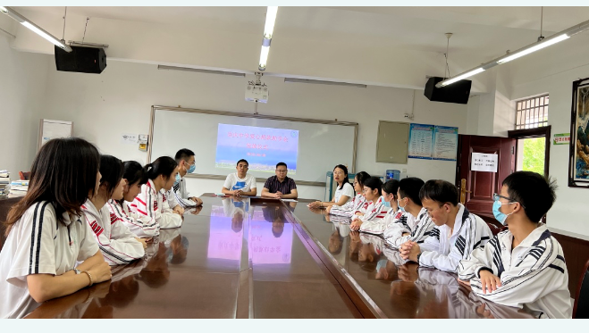 崇庆中学是公立吗?学校在哪里?在报读一所自己喜欢的学校的时候,大家都喜欢多了解一下学校的性质,这样可以判断这个学校的位置,每个学校都有自己的特色,在这里,小编介绍一下崇庆中学性质的相关情况希望可以帮助到大家。 崇庆中学是公立吗?学校在哪里?在报读一所自己喜欢的学校的时候,大家都喜欢多了解一下学校的性质,这样可以判断这个学校的位置,每个学校都有自己的特色,在这里,小编介绍一下崇庆中学性质的相关情况希望可以帮助到大家。