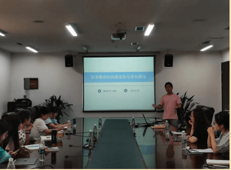 棠湖中学是不是重点高中