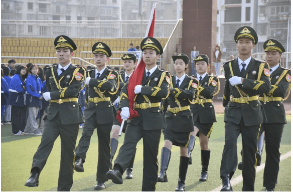 四川省南充卫生学校录取分数线_师资力量