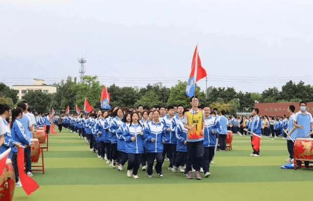 2023年温江中学师资力量_教学成果