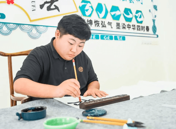 2024年四川天府新区航空旅游职业学院办学特色_管理特色